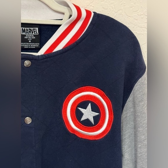Marvel Captain America Red White Blue Gray Sleeves Varsity Jacket Men’s Size M - Picture 3 of 9
